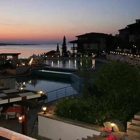 Santa Marina Private *