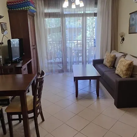 Santa Marina Private Apartmán